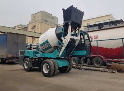 O'z-o'zidan yuklanadigan beton aralashtirgich, 2,6 kubometr, aylanadigan kabina Toshkentda hududida, narxi 420000000 so'm Asia Platform korxonasidan - Prom.uz (ID#1246617)