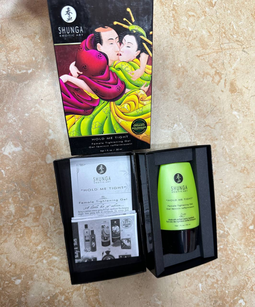 Stolda yalangoch fotosurat