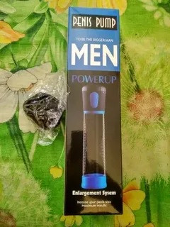 Urolog qabulida bolgan ayol porno koradi.